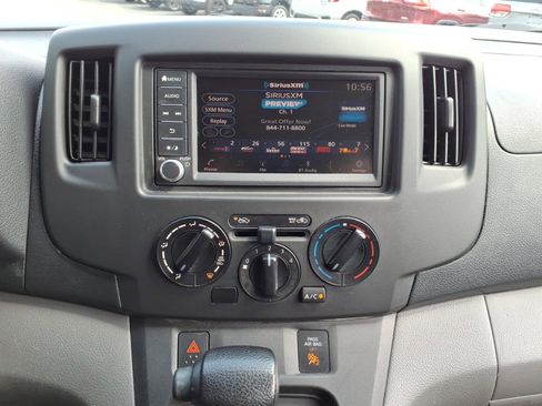 Used 2020 Nissan NV200 S image 15