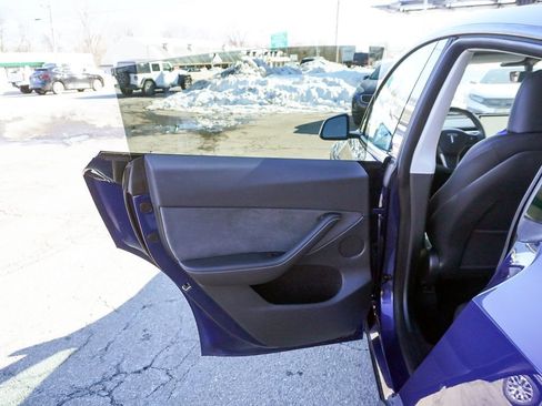 Used 2023 Tesla Model Y Long Range image 25