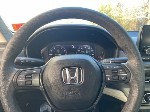 Certified 2023 Honda Accord LX image 12