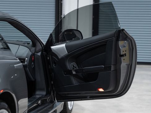 Used 2010 Aston Martin DBS image 33