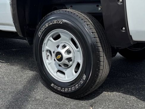 Used 2019 Chevrolet Silverado 2500 W/T AWD/4WD image 21