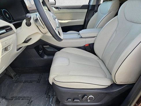 Used 2024 Hyundai Palisade Calligraphy FWD image 16