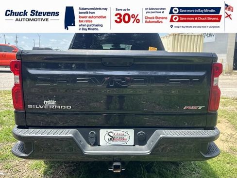 Used 2022 Chevrolet Silverado 1500 RST RWD image 4