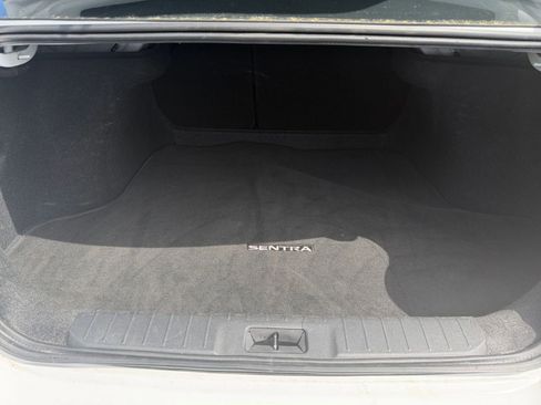 Used 2025 Nissan Sentra SV image 29