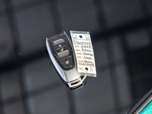 Used 2025 Aston Martin V8 Vantage Coupe RWD image 49