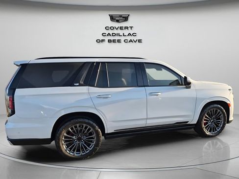 Certified 2024 Cadillac Escalade Premium Luxury w/ Performance Package image 10