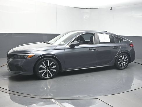 Used 2023 Honda Civic EX-L image 4