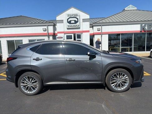 Used 2024 Lexus NX 350h AWD w/ Vision Package image 4