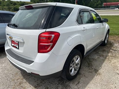 Used 2017 Chevrolet Equinox LS AWD/4WD image 3