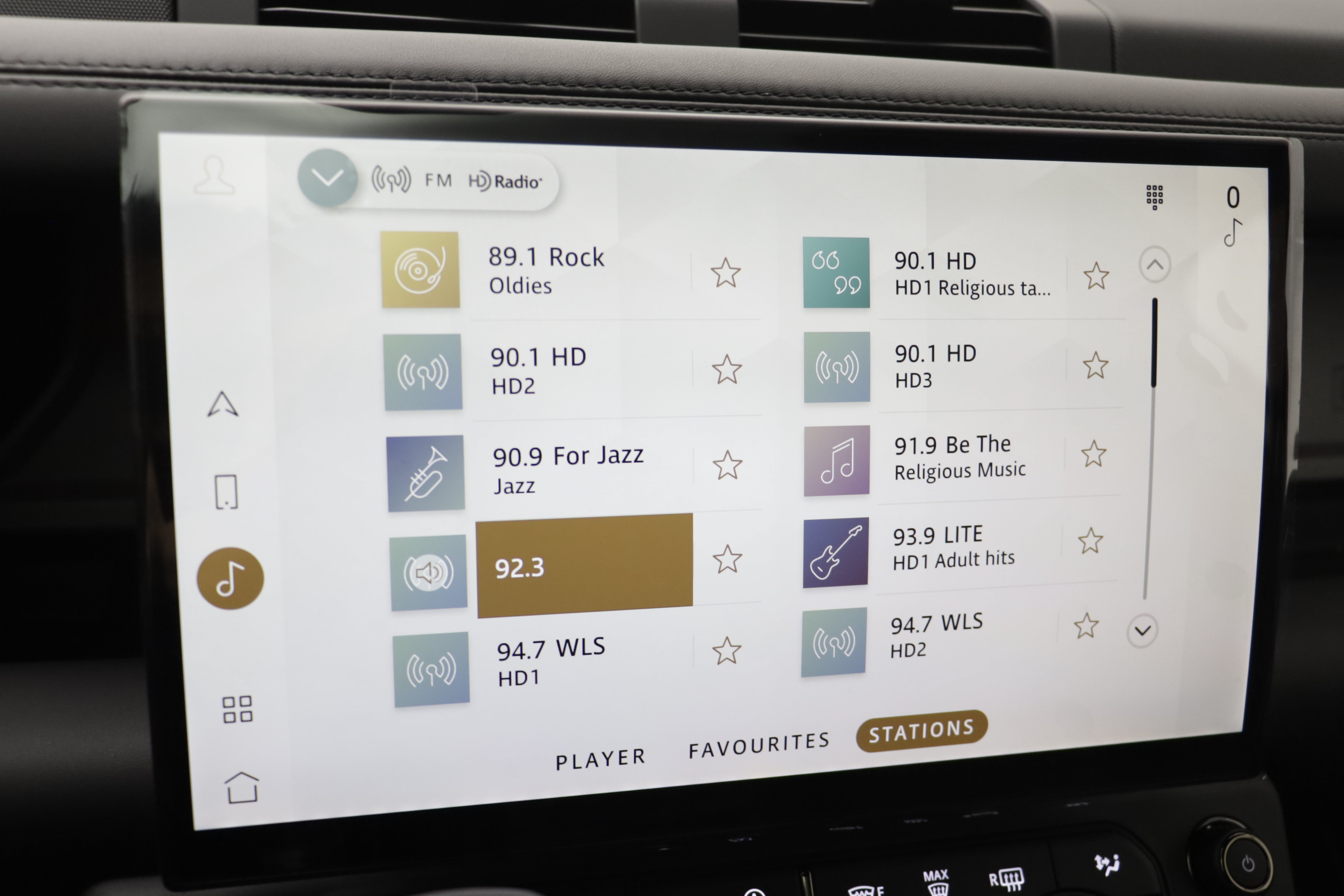 New 2026 Land Rover Defender 110 OCTA AWD/4WD image 10