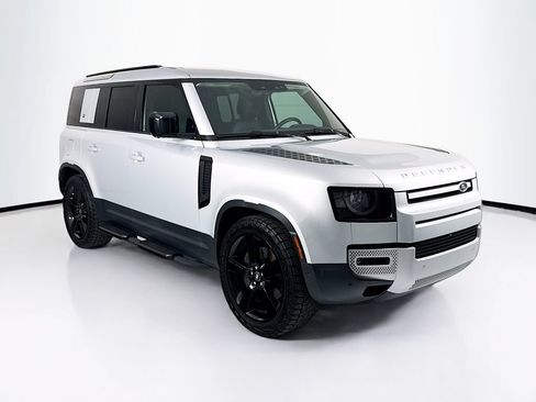 Certified 2023 Land Rover Defender 110 SE AWD/4WD image 3