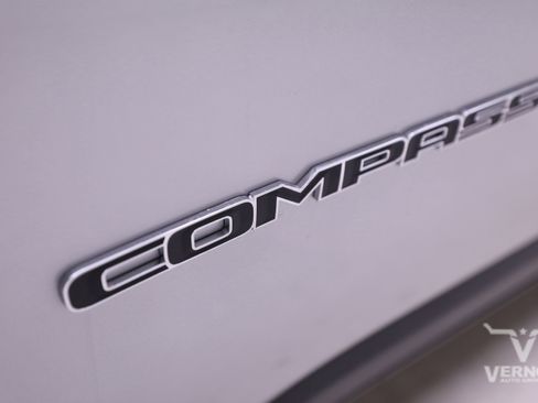 New 2025 Jeep Compass Sport image 38