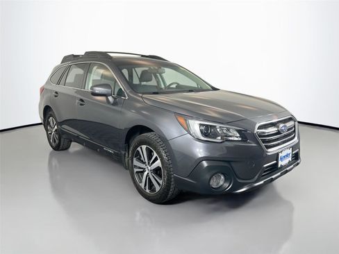 Used 2018 Subaru Outback 2.5i Limited AWD/4WD image 8