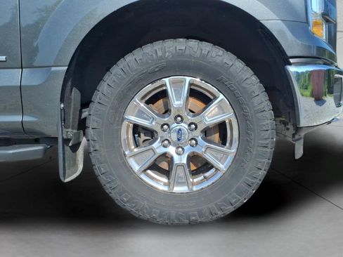 Used 2016 Ford F150 XLT w/ Equipment Group 302A Luxury AWD/4WD image 9