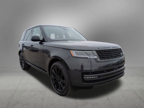 New 2026 Land Rover Range Rover SE image 8