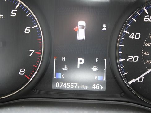 Used 2019 Mitsubishi Outlander SE image 16