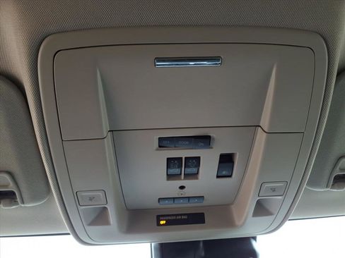 Used 2018 GMC Sierra 1500 SLT image 16