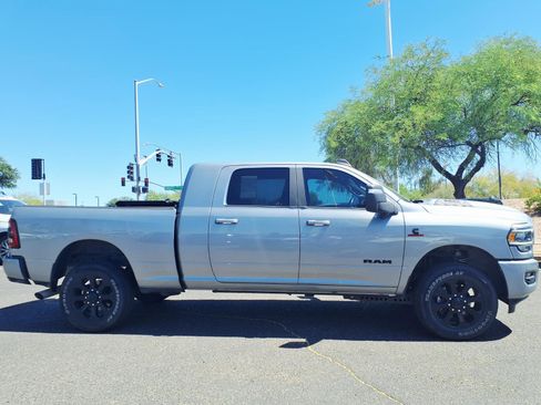 Used 2024 RAM 2500 Laramie w/ Night Edition image 4