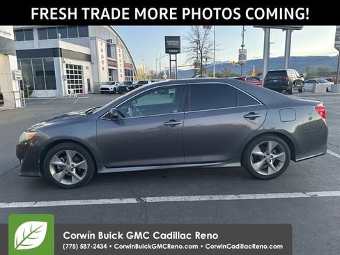 Used 2014 Toyota Camry SE w/ Moonroof Package image 1