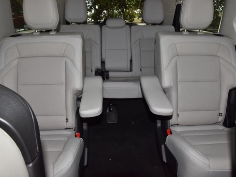 New 2026 Lincoln Navigator L Reserve AWD/4WD image 21