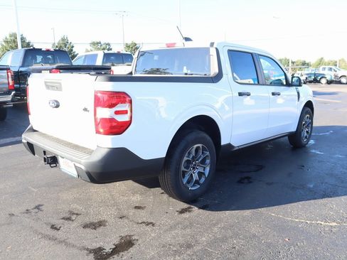 New 2025 Ford Maverick XLT w/ Equipment Group 301A image 20
