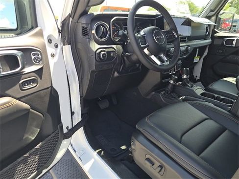 New 2025 Jeep Wrangler Sahara image 4
