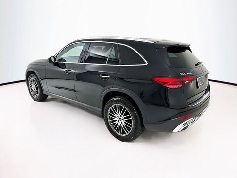Used 2026 Mercedes-Benz GLC 300 image 6