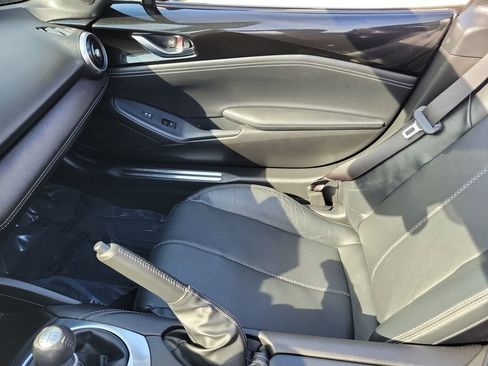 Used 2024 MAZDA MX-5 Miata RF Grand Touring RWD image 35