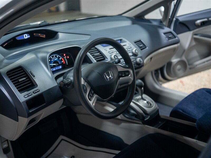 Used 2007 Honda Civic Hybrid Sedan image 29