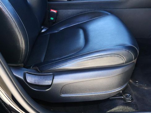 Used 2023 Kia Sportage EX image 17