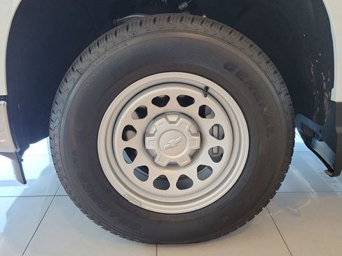 Used 2026 Chevrolet Silverado 1500 W/T w/ WT Value Package image 20