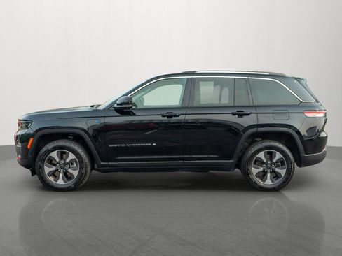 Used 2022 Jeep Grand Cherokee Limited 4xe w/ Luxury Tech Group II AWD/4WD image 4