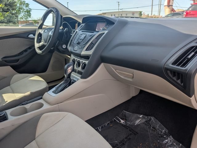 Used 2012 Ford Focus SE FWD image 21