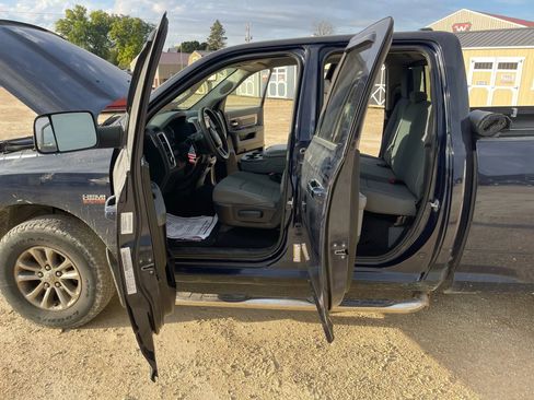 Used 2014 RAM 1500 Classic SLT image 9