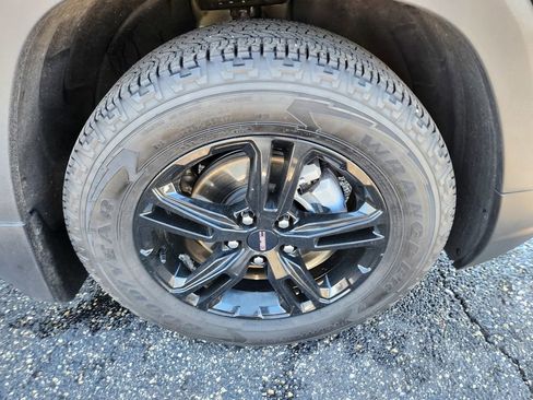 Used 2024 GMC Terrain AT4 image 43