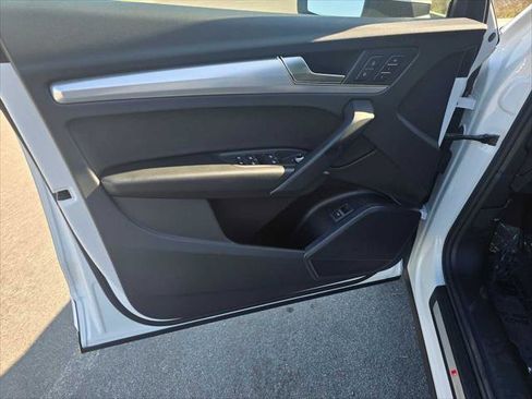 Used 2025 Audi Q5 2.0T Premium image 23