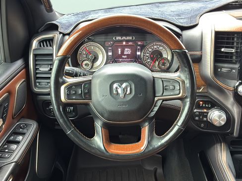 Used 2020 RAM 1500 Limited AWD/4WD image 17