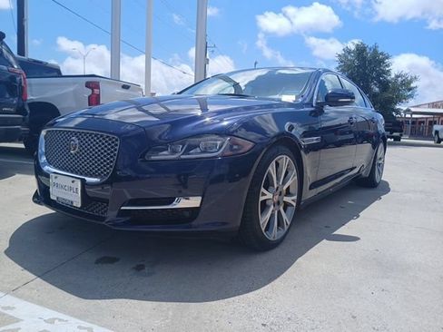 Used 2016 Jaguar XJ L Portfolio AWD/4WD image 3