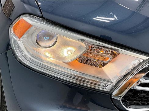 Used 2019 Dodge Durango SXT image 38