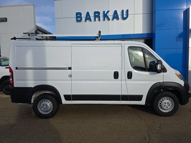 Used 2025 RAM ProMaster 2500 w/ Safety Group FWD image 3