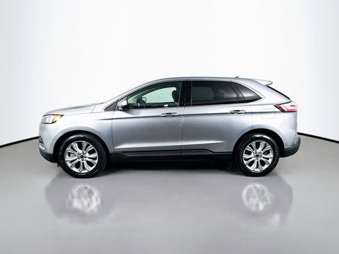 Used 2022 Ford Edge Titanium image 2
