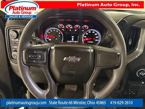 Used 2020 Chevrolet Silverado 1500 Custom Trail Boss w/ Custom Convenience Package AWD/4WD image 15