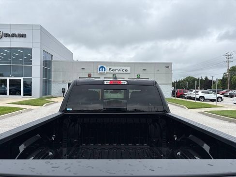 New 2026 RAM 1500 Express AWD/4WD image 11