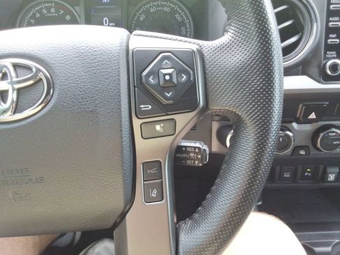 Used 2023 Toyota Tacoma TRD Off-Road w/ TRD Premium Off Road Package AWD/4WD image 26