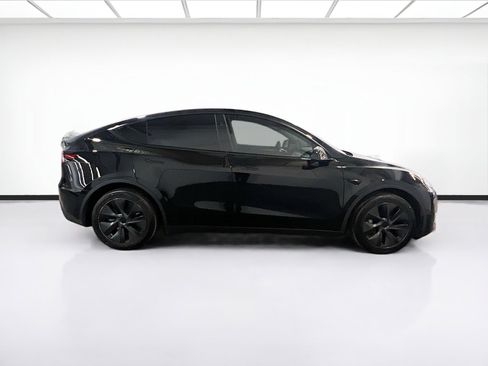 Used 2024 Tesla Model Y Long Range AWD/4WD image 24