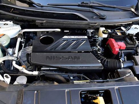 Used 2023 Nissan Rogue SV image 28