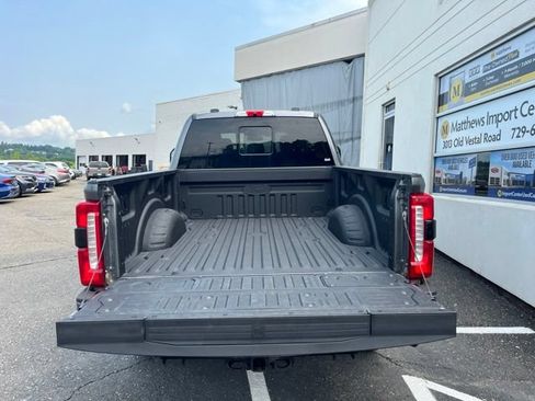 Used 2023 Ford F250 Lariat w/ Lariat Ultimate Package AWD/4WD image 32