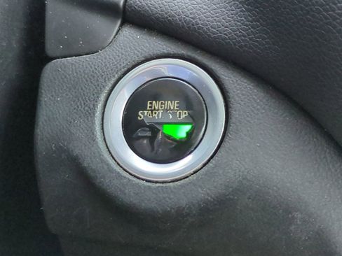 Used 2018 Chevrolet Equinox LT image 25