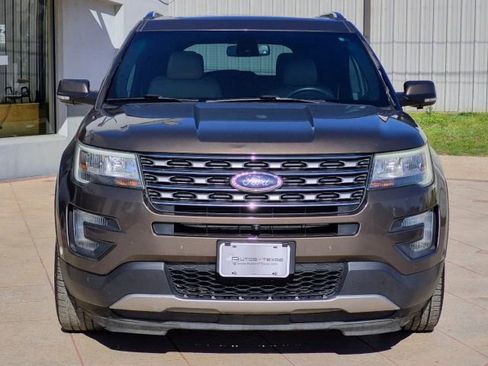 Used 2016 Ford Explorer Limited w/ Equipment Group 301A image 2