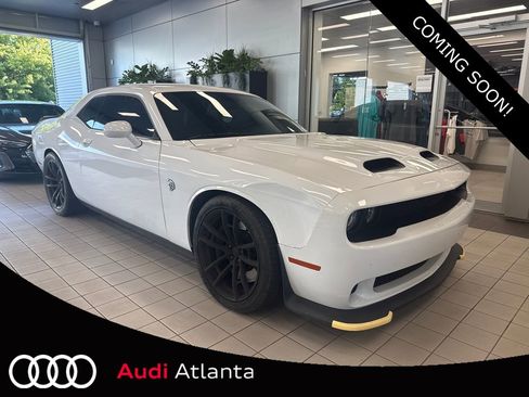 Used 2023 Dodge Challenger SRT Hellcat RWD image 1
